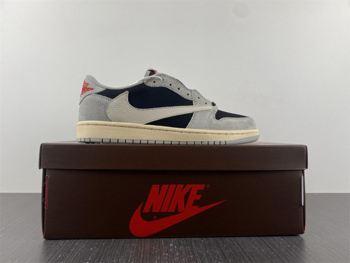 Travis Scott x Air Jordan 1 Low OG