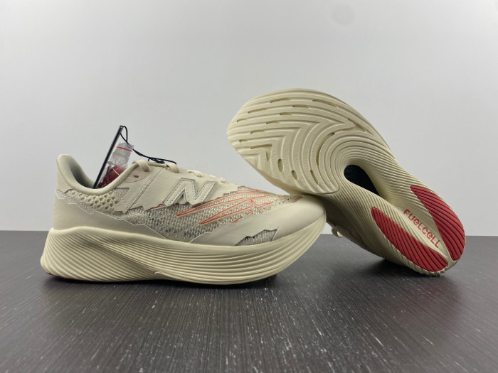 NEW BALANCE SNEAKER NB037