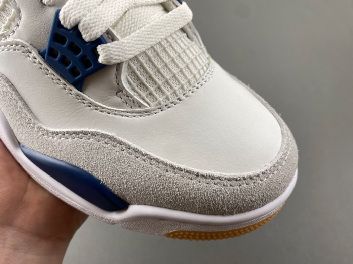 Nike SB x Air Jordan 4 Retro SP 