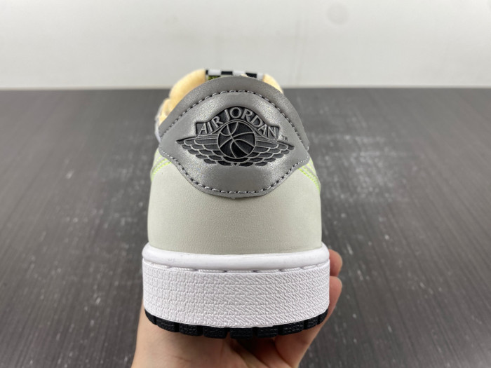 Jordan 1 Retro Low White Ghost Green Black DM7837-103