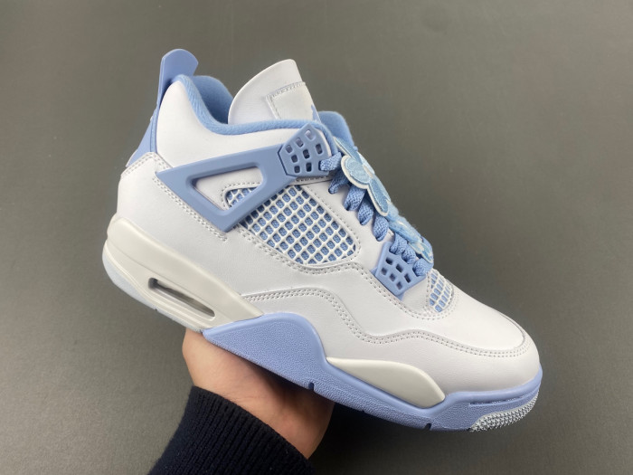 Wmns Air Jordan 4 Retro 