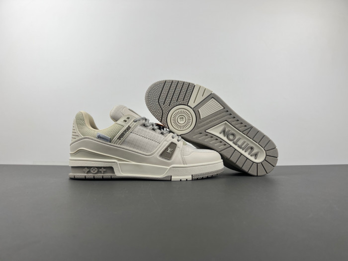 LV TRAINER SNEAKER LVT-000630