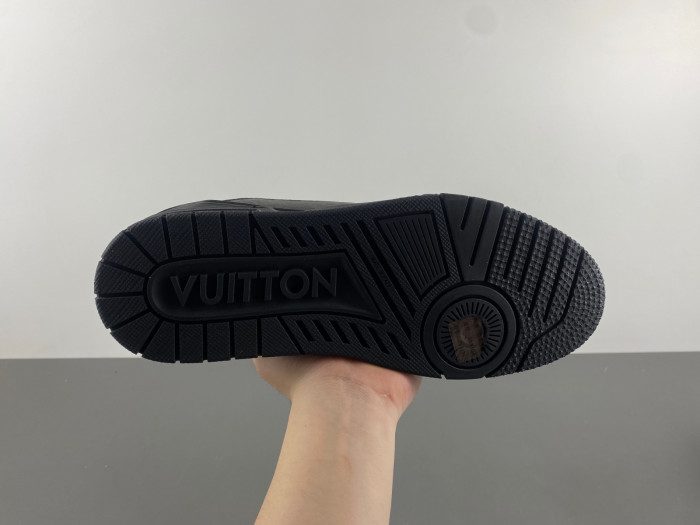 LV TRAINER SNEAKER LVT-000616