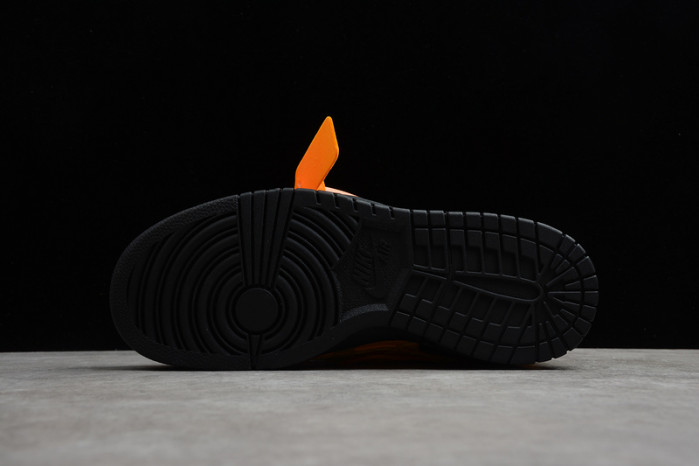 OFW x Nike Air Rubber Dunk “University Gold CU6015-700