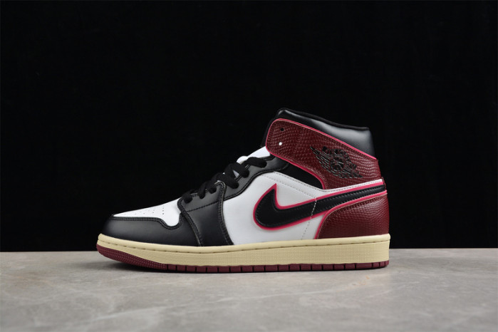 Air Jordan 1 Mid SE ''Bordeaux'' FQ7818-101