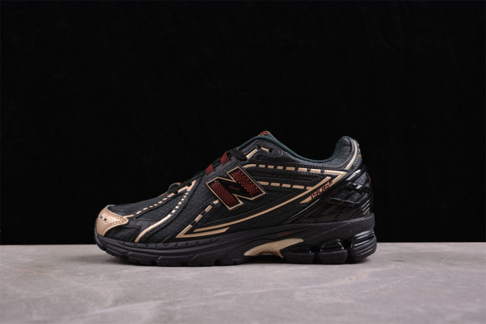 New Balance Kith x 1906R ''Black'' M1906RKS
