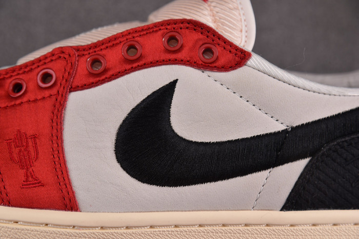 TROPHY ROOM X AIR JORDAN 1 LOW OG FN0432-017