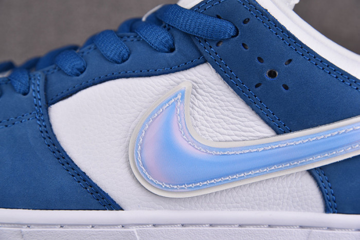 Nike SB Dunk Low Born x Raised One Block At A Time FN7819-400