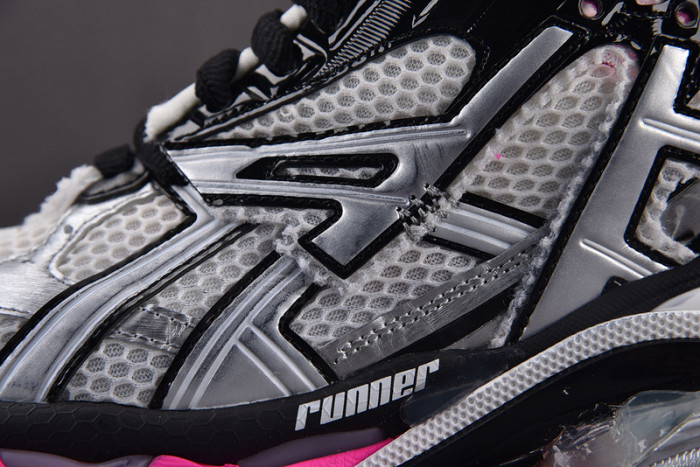 RUNNER SNEAKER RS039