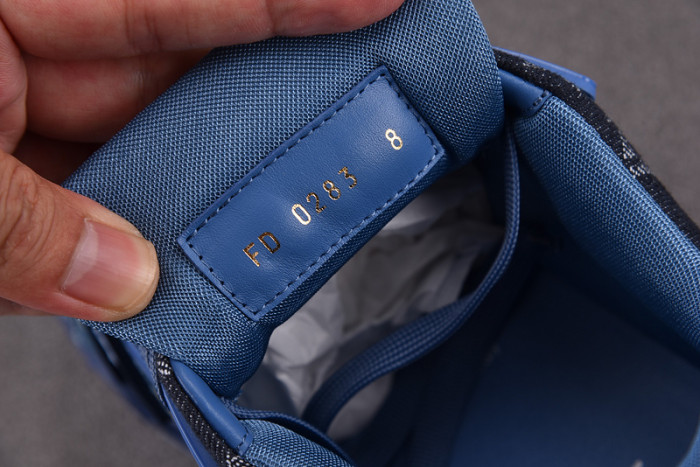 LV SNEAKER LV-000101