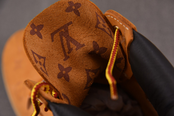 LV BOOTS L000045