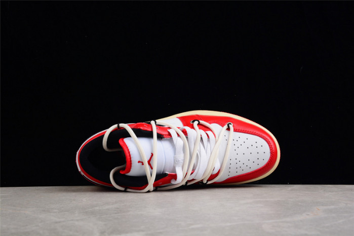 Air Jordan 1 Low “Chicago”