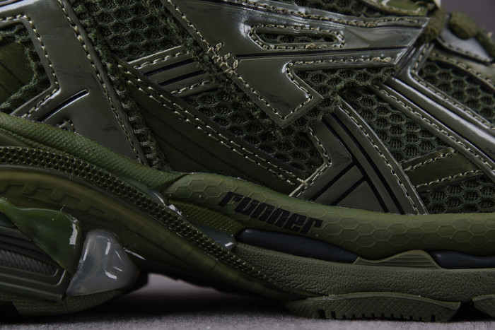 RUNNER SNEAKER RS018