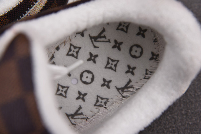 l**is V*t*n x nike air force la10