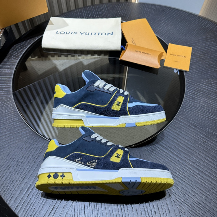 LV TRAINER SNEAKER LV-000580