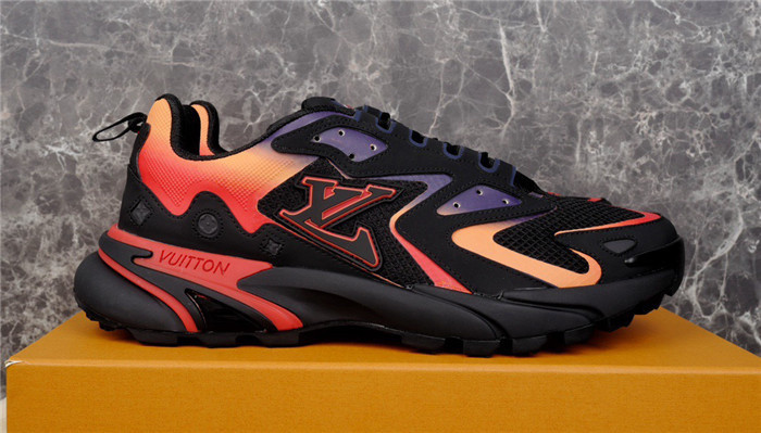 LV SNEAKER LV-000197