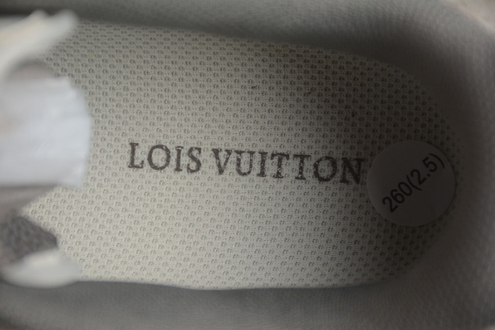 l**is V*t*n x nike air force la14