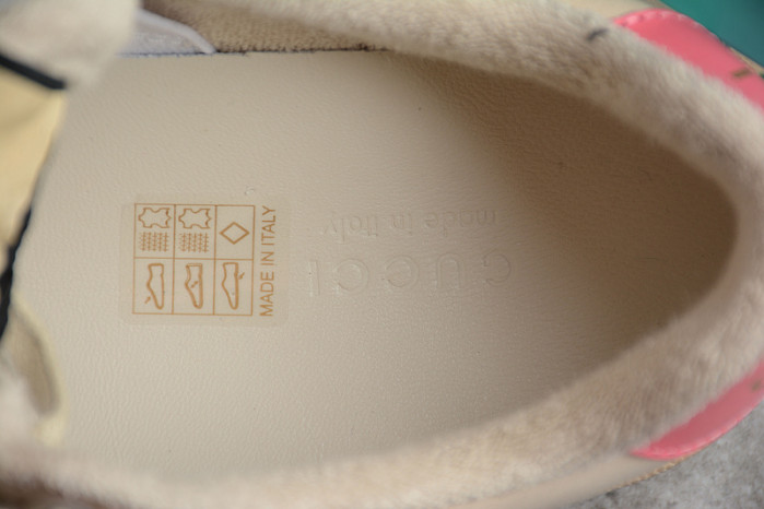 G*u*i* trainer sneaker 88