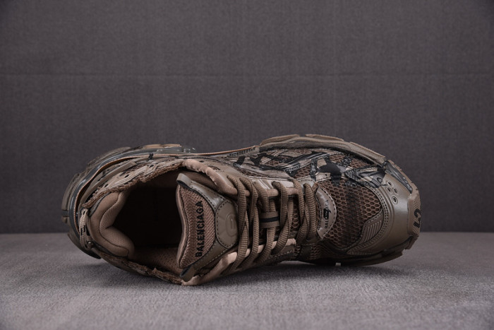 RUNNER SNEAKER RS050