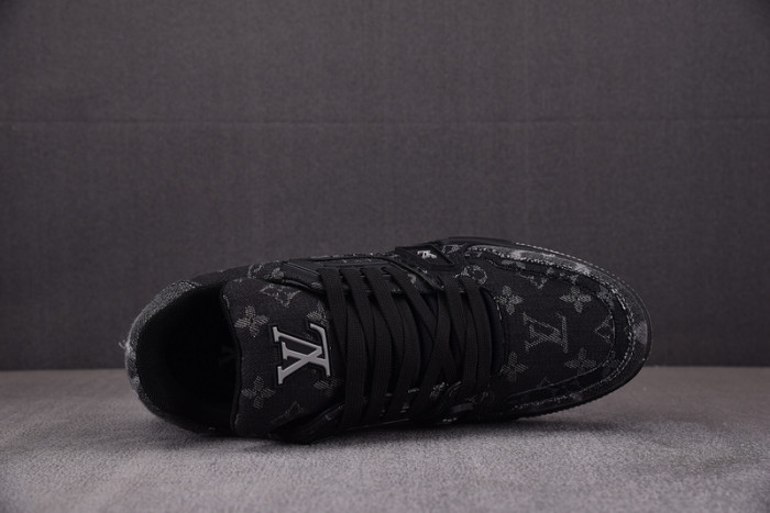 LV SNEAKER LV-000096