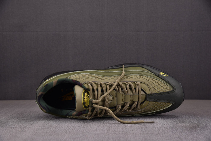 NIKE AIR MAX 95 SP X CORTEIZ RULES THE WORLD FB2709-300