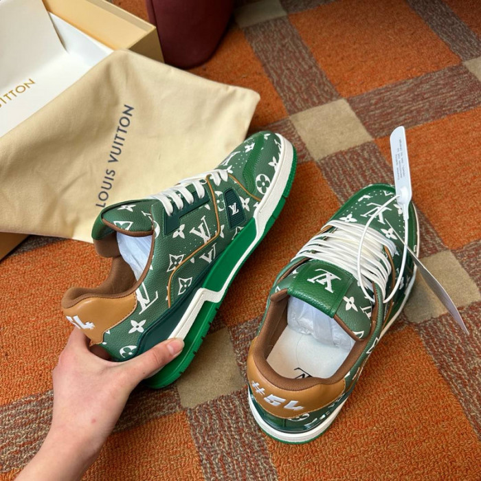 LV TRAINER SNEAKER LVT-000612