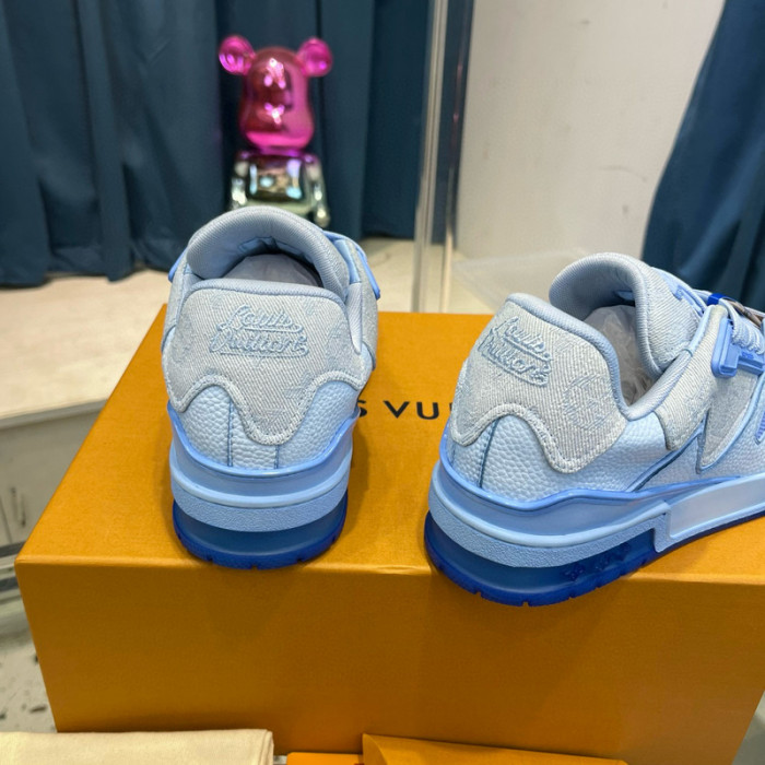 LV SNEAKER LV-000480