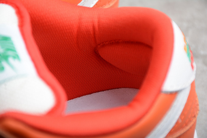 7-Eleven x Dunk Low SB CZ5130-600