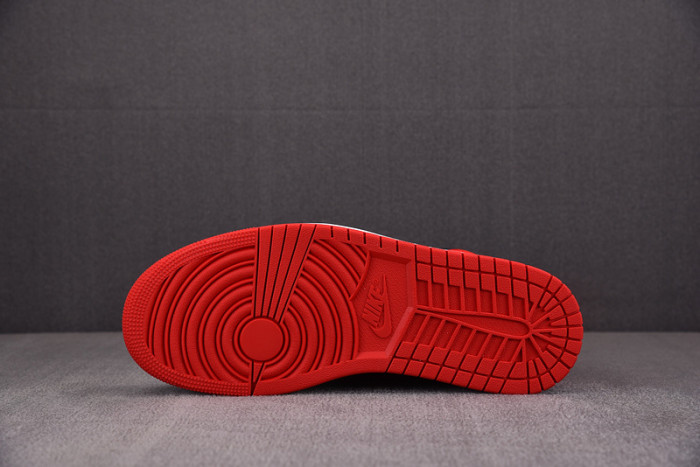 Air Jordan 1 High OG WMNS “Satin Bred” FD4810-061