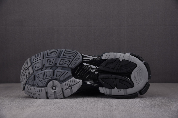 RUNNER SNEAKER RS012