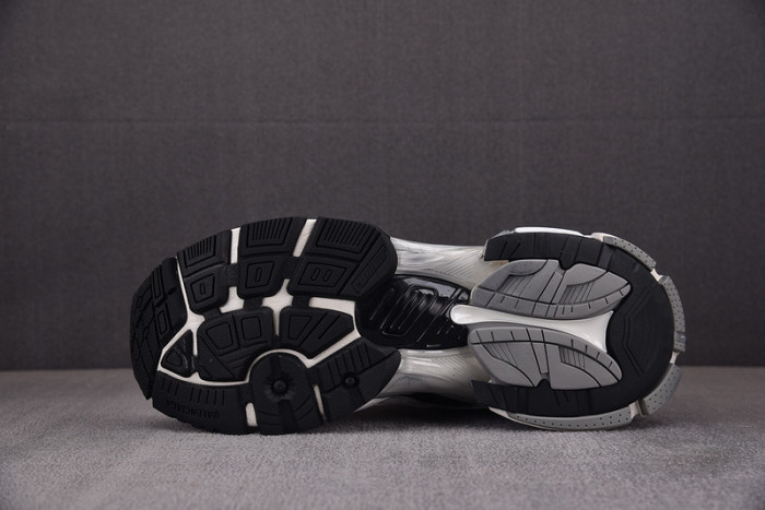 RUNNER SNEAKER RS048