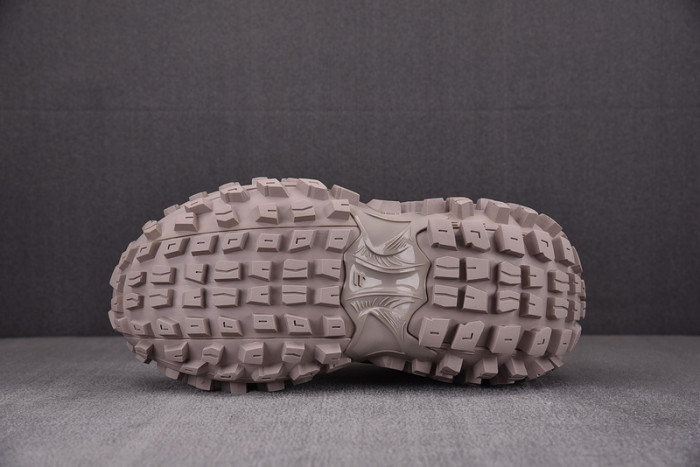 DEFENDER SNEAKER DS020