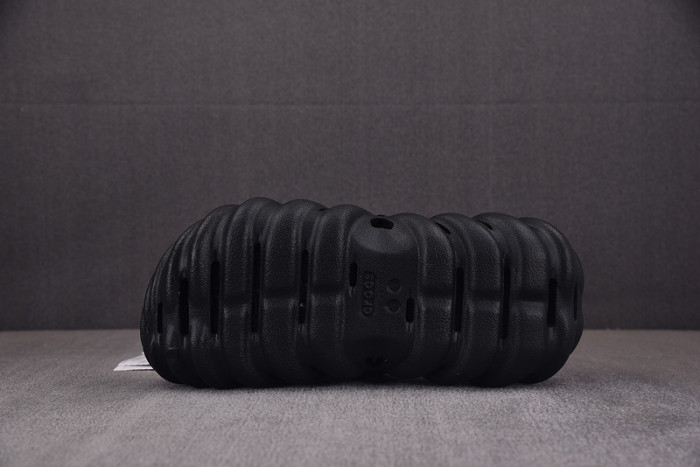 Cr*0*s x salehe bembury c00017