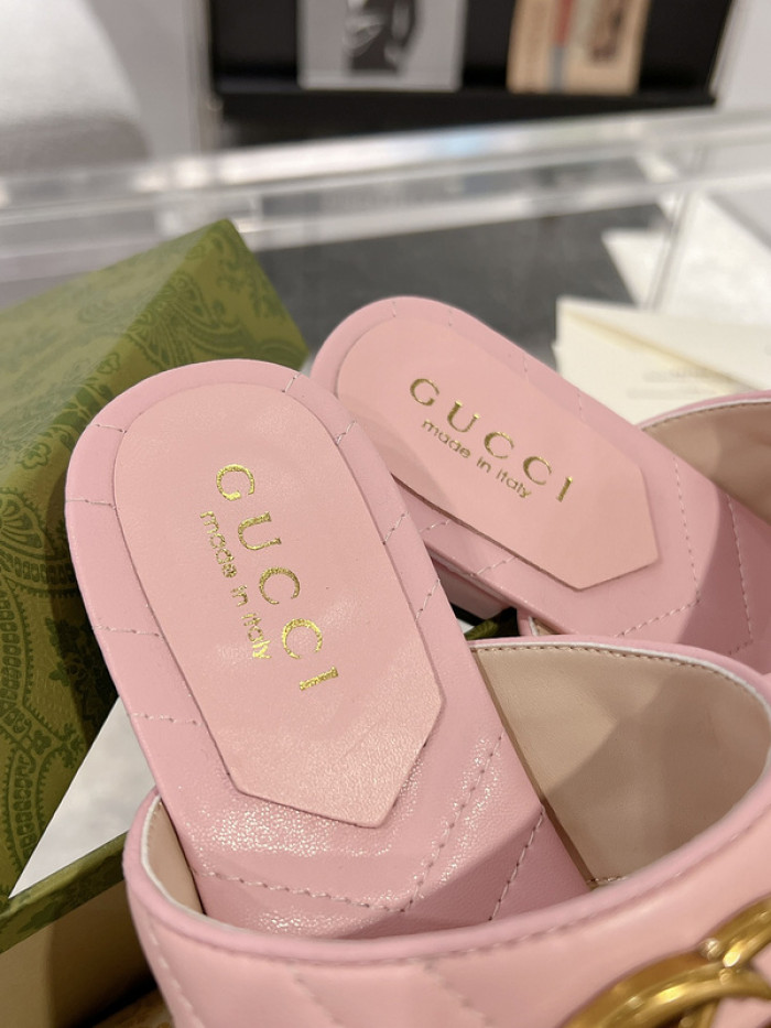 G*u*i* sandal 187