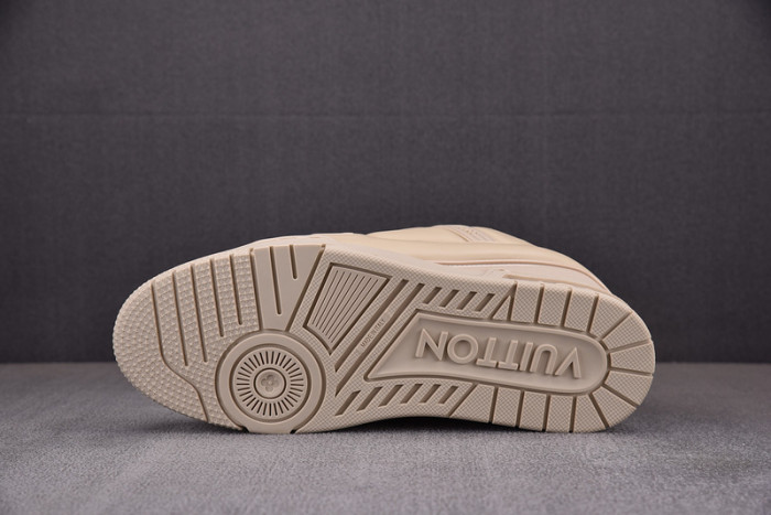 LV TRAINER SNEAKER LV-000594