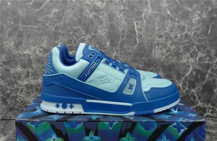 LV SNEAKER LV-000289