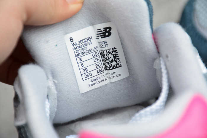 NEW BALANCE SNEAKER 006