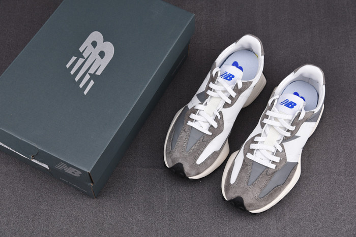 NEW BALANCE SNEAKER NB042