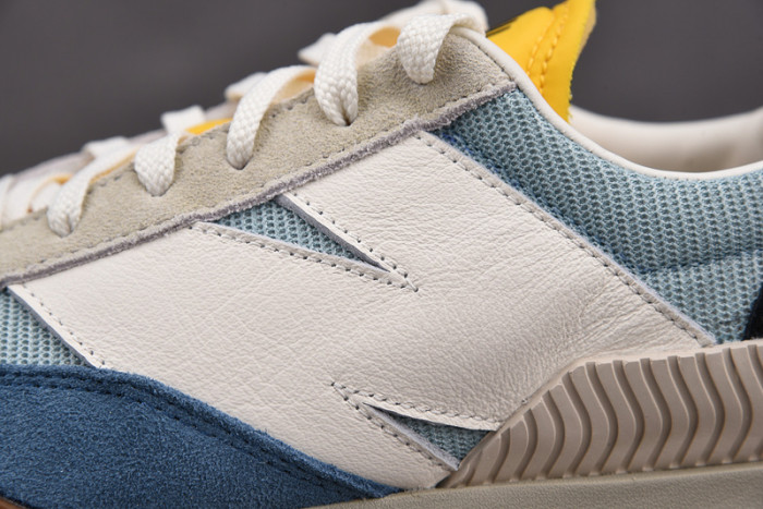 NEW BALANCE SNEAKER NB046