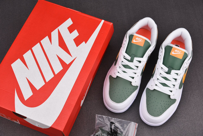 NIKE SB DUNK LOW “NY VS NY” DN2489-300