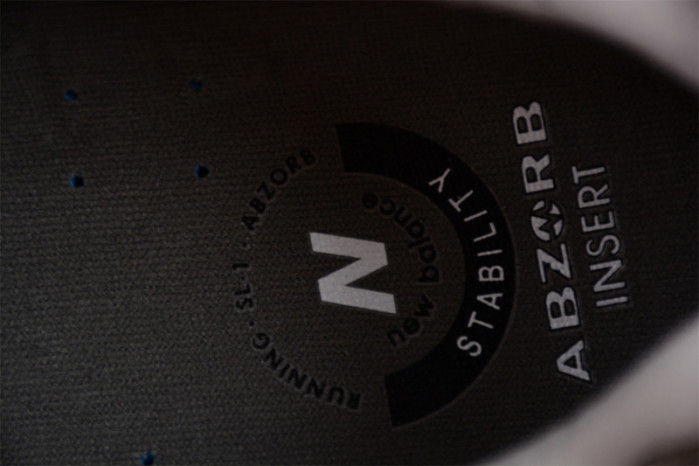 NEW BALANCE SNEAKER NB086