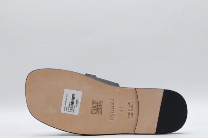 Herme* Sandal57