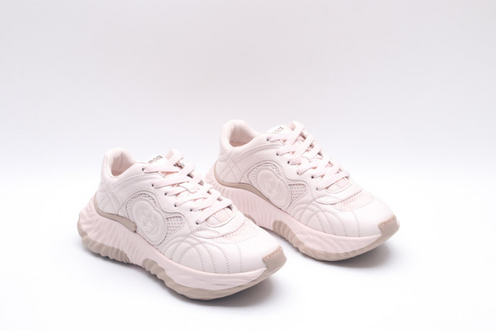 G*u*i* trainer sneaker117
