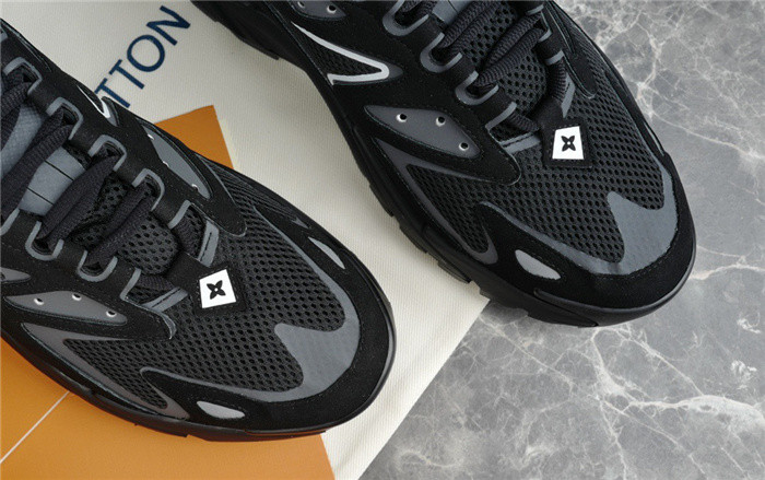 LV SNEAKER LV-000265
