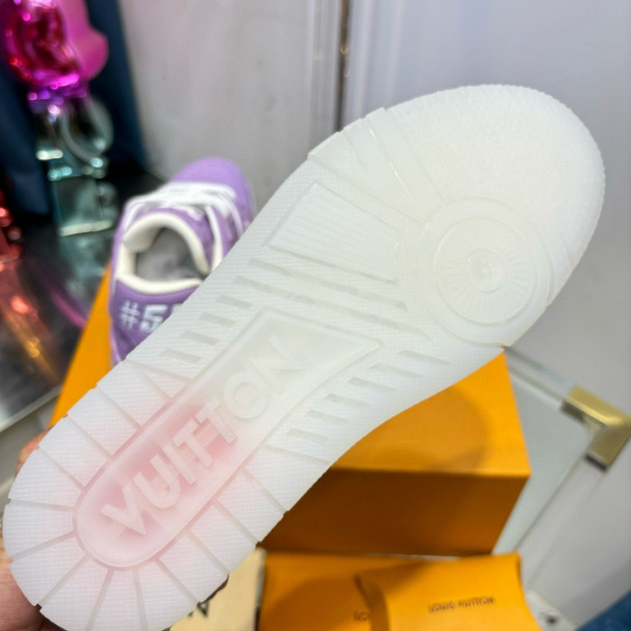 LV SNEAKER LV-000519