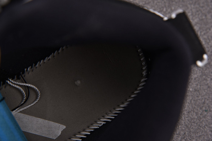 AIR JORDAN 1 MID SE UTILITY BLACK/WHITE-RED DD9338-016