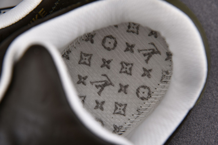 l**is V*t*n x nike air force la07