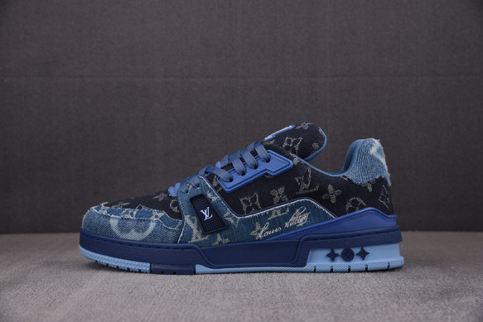 LV SNEAKER LV-000101