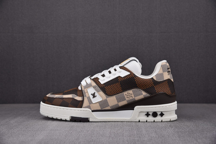 LV SNEAKER LV-000127