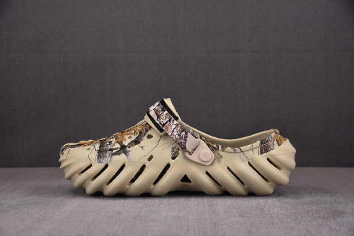 Cr*0*s x salehe bembury c00012